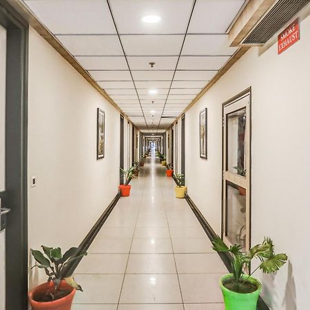 Collection O Limewood Stay Гургаон Экстерьер фото