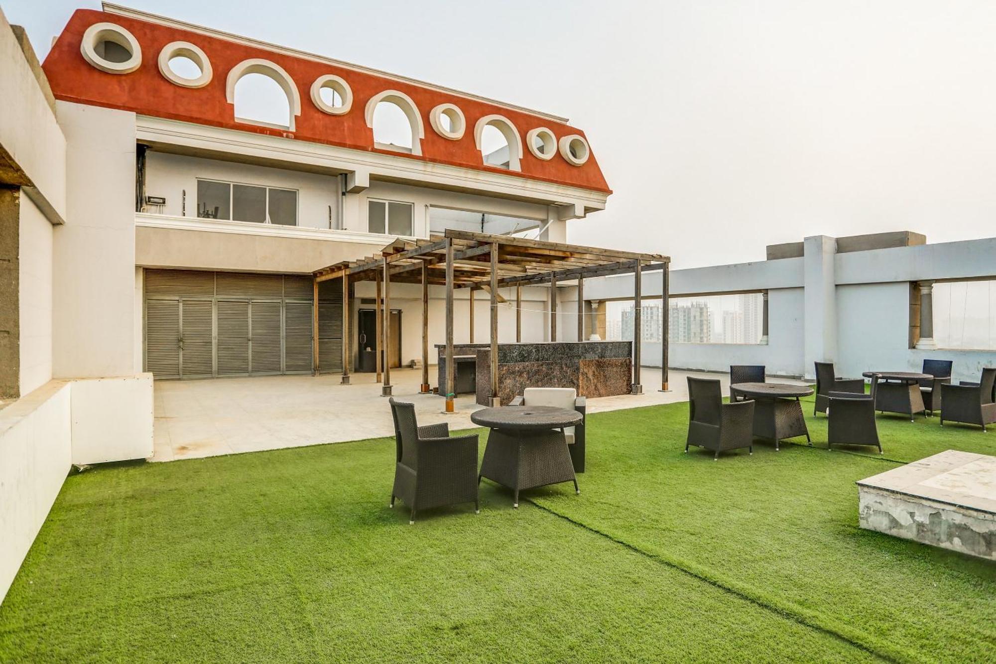 Collection O Limewood Stay Гургаон Экстерьер фото